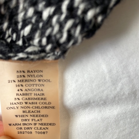 Chunky cowl-neck sweater - Picture 4 of 4